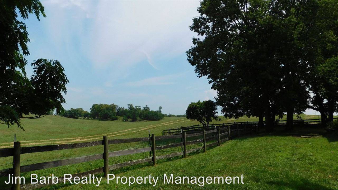 463 Farnley Lane - Photo 3 of 16