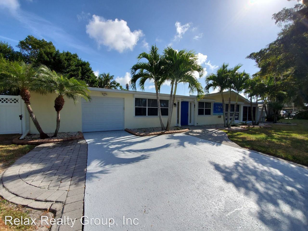 3513 South School Ave. Sarasota - Photo 2 of 33