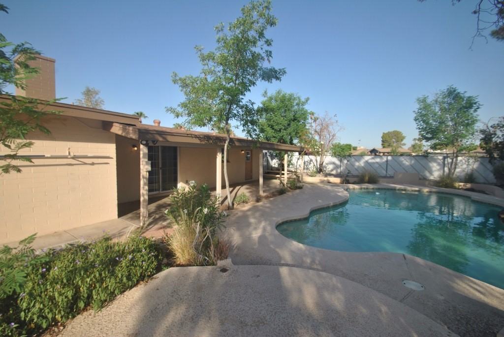 4124 W Ironwood Dr - Photo 2 of 11