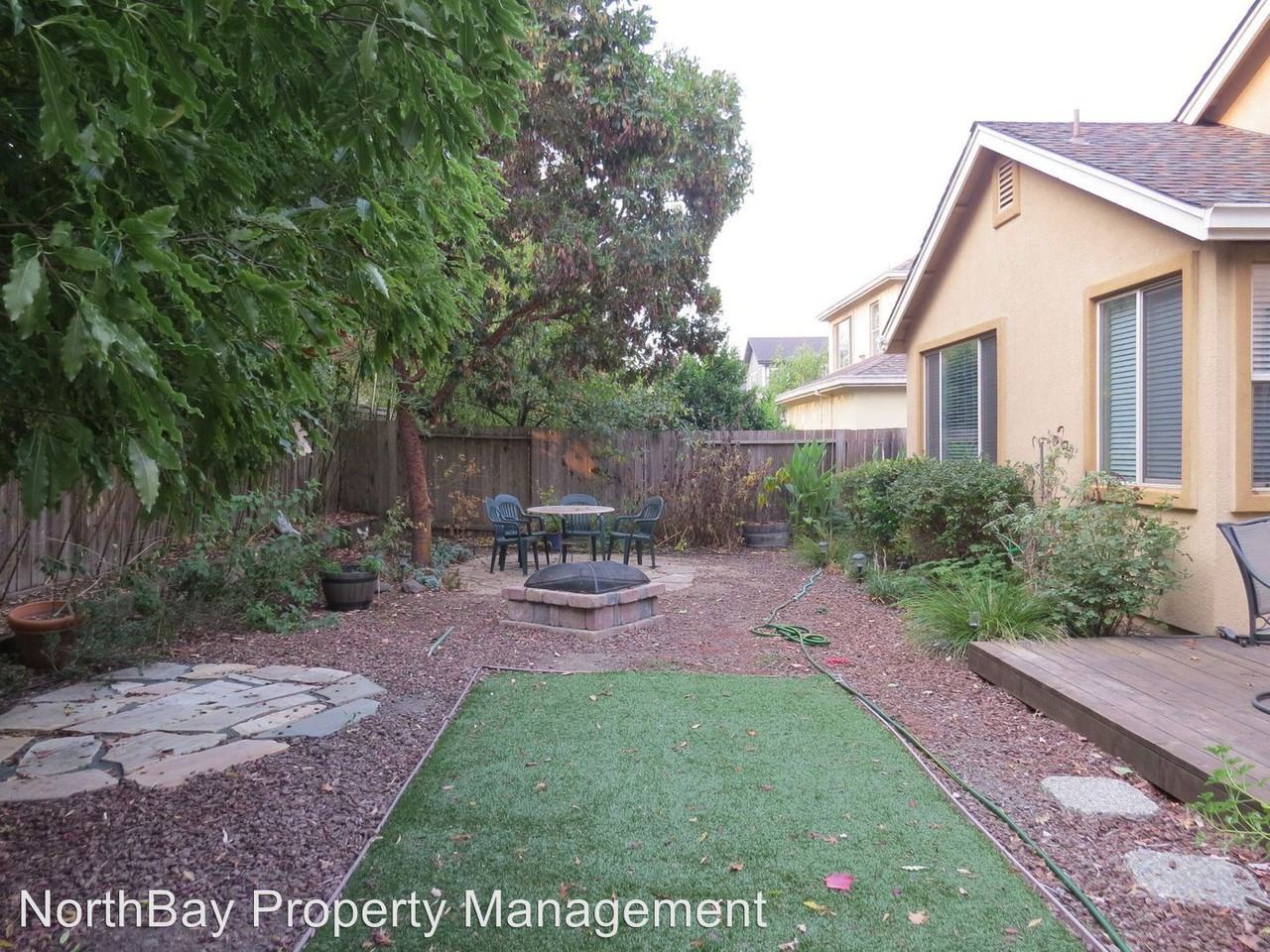 4670 Summer Hays Pl - Photo 2 of 30