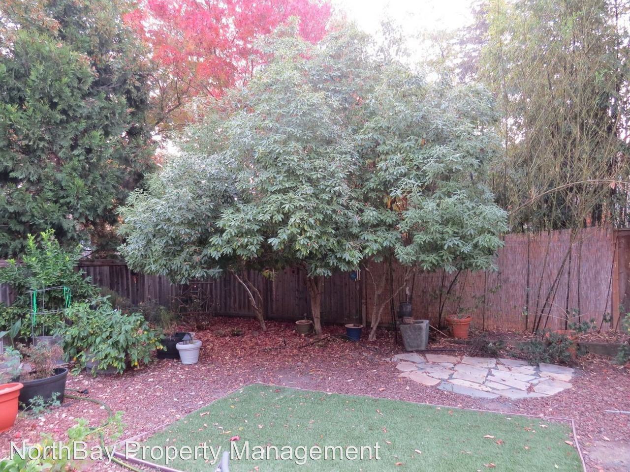 4670 Summer Hays Pl - Photo 3 of 30