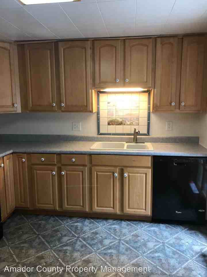 19506 Clinton Rd - Photo 3 of 6