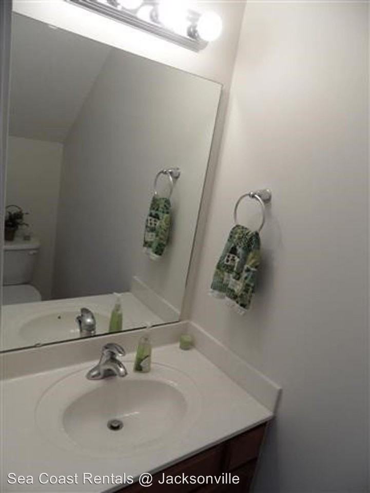 104 Indigo Drive - Photo 3 of 9