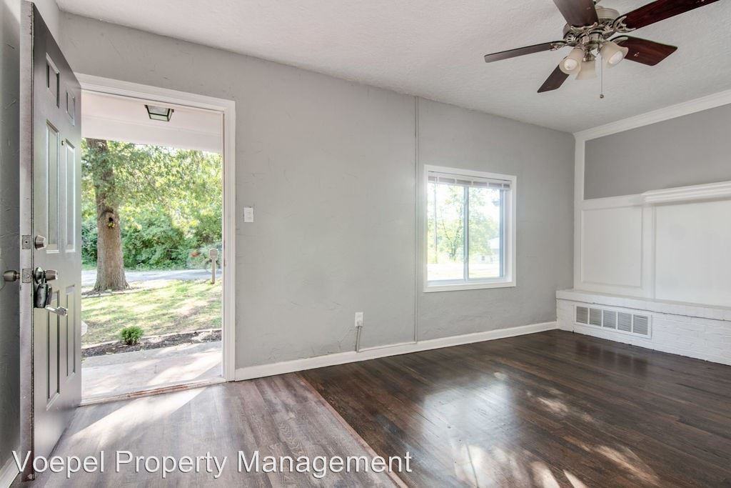 9514 Parkwood Ave. - Photo 2 of 12