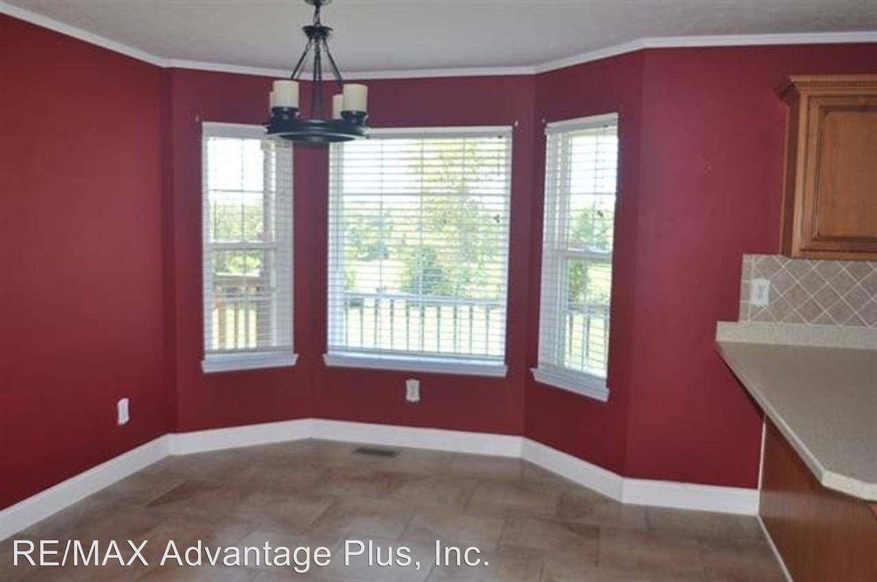 212 Saddlebag Ct - Photo 3 of 12