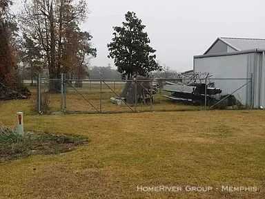 8760 Old Highway 90 - Photo 3 of 8