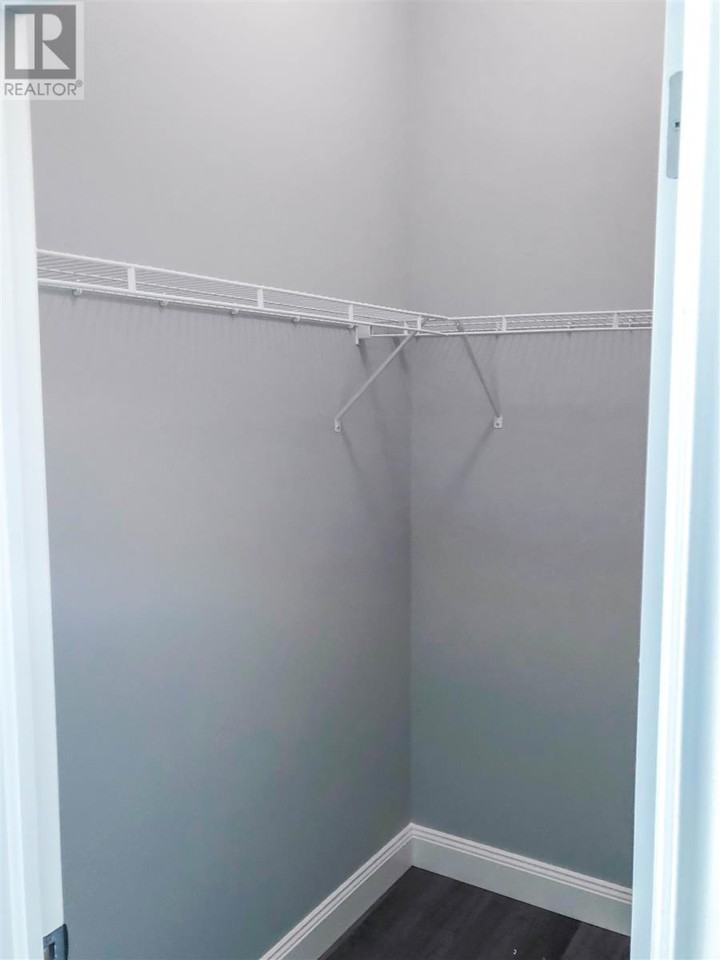 630 Princess Street - Photo 7 of 11