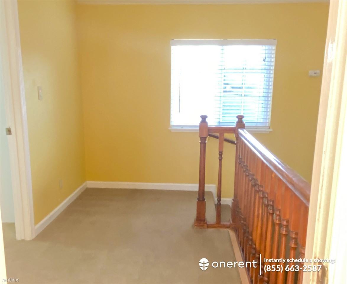 789 Sutter Ave #B - Photo 2 of 9