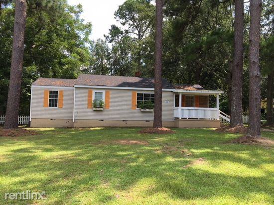 108 Maple St - Photo 2 of 23