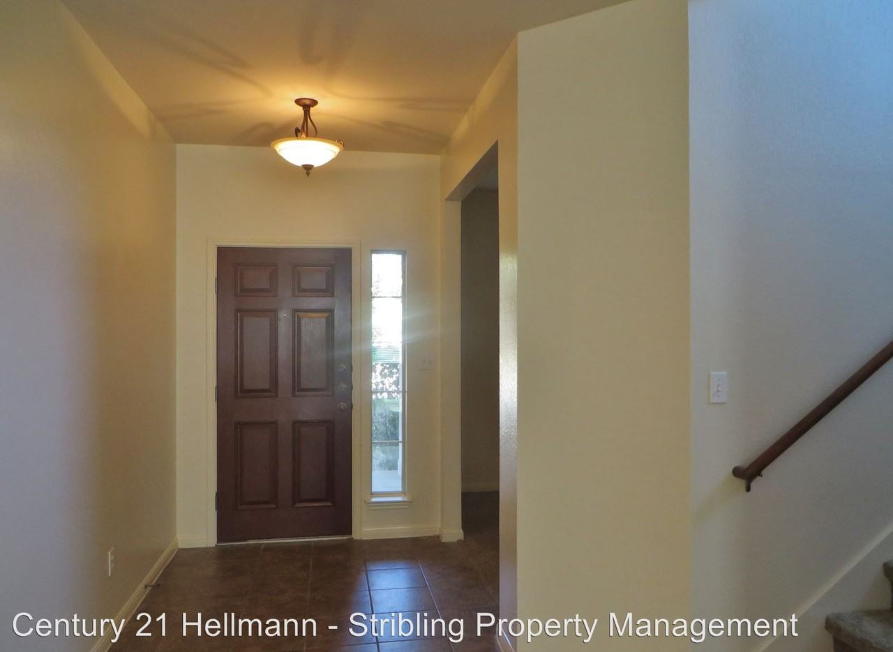 7806 Squirrel Hollow Drive - Photo 3 of 42