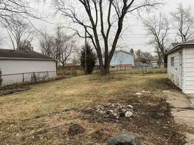 1007 Mildred - Photo 2 of 14