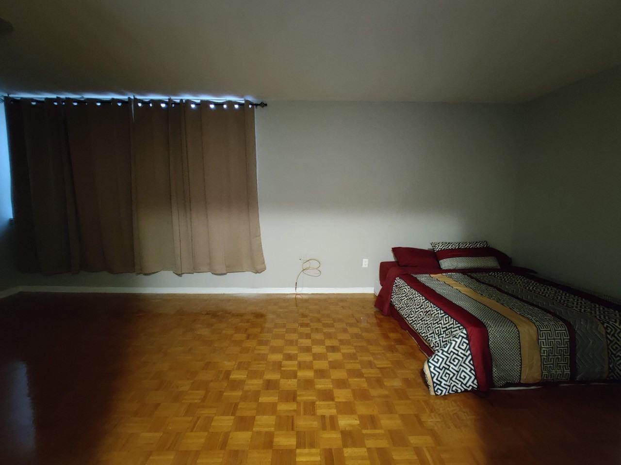 9 Crescent Place Toronto Ontario M4c 5l8 Studio Apartment For Rent For 1 390 Month Zumper