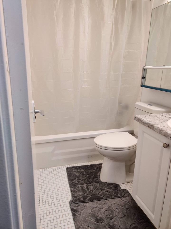 9 Crescent Place - Photo 3 of 9