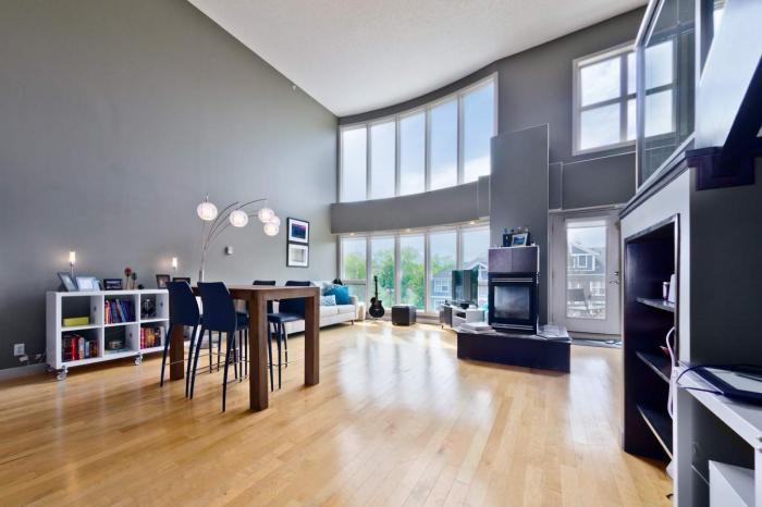 317 19 Avenue Southwest - Photo 3 of 26