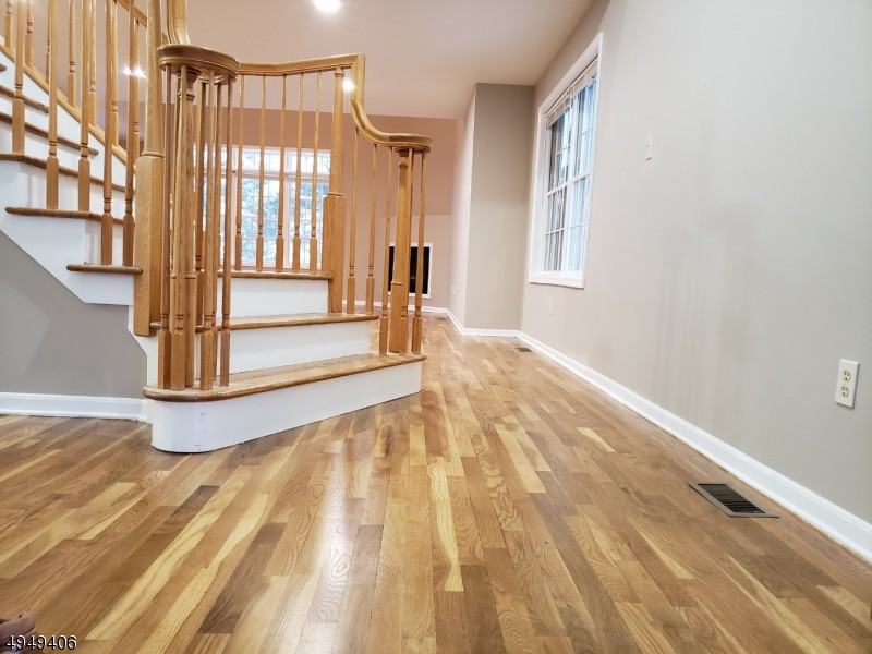 10 Ashwood Trl - Photo 2 of 15