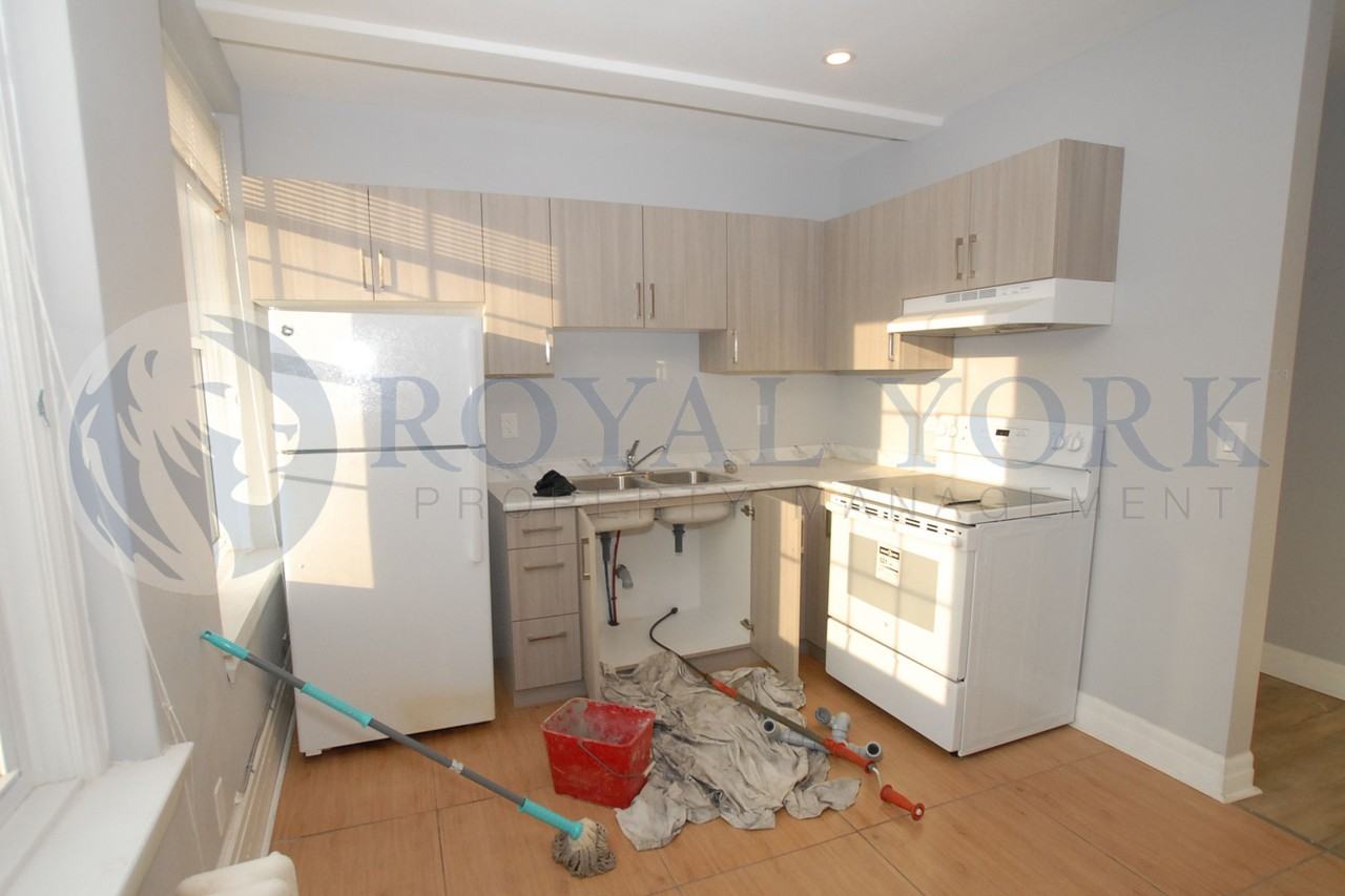 31 King Street East - Photo 2 of 12