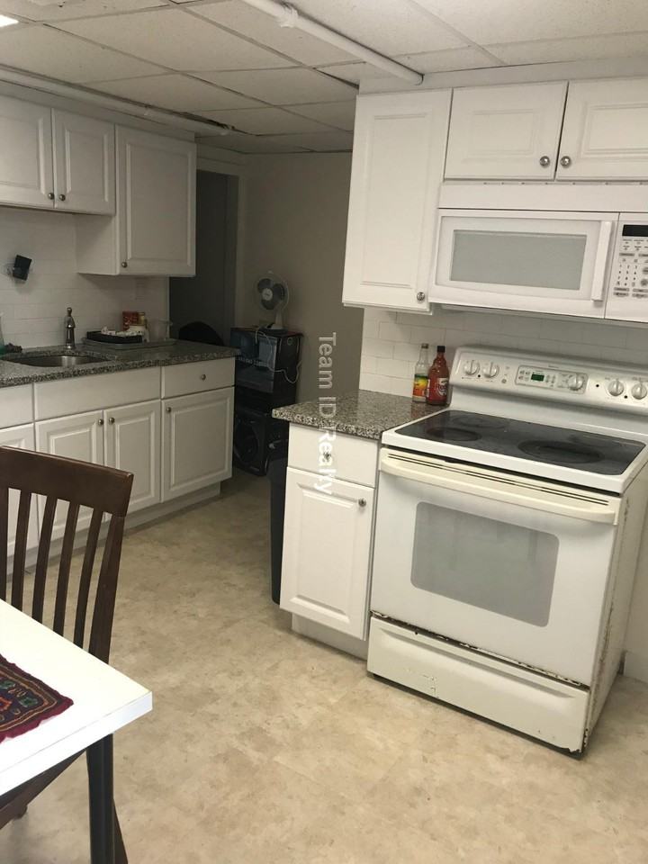 54 Blenford Road - Photo 2 of 2