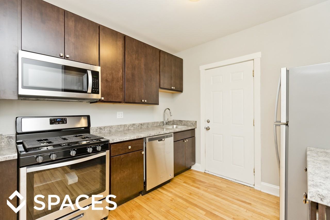 4402 W Belden Ave - Photo 2 of 14