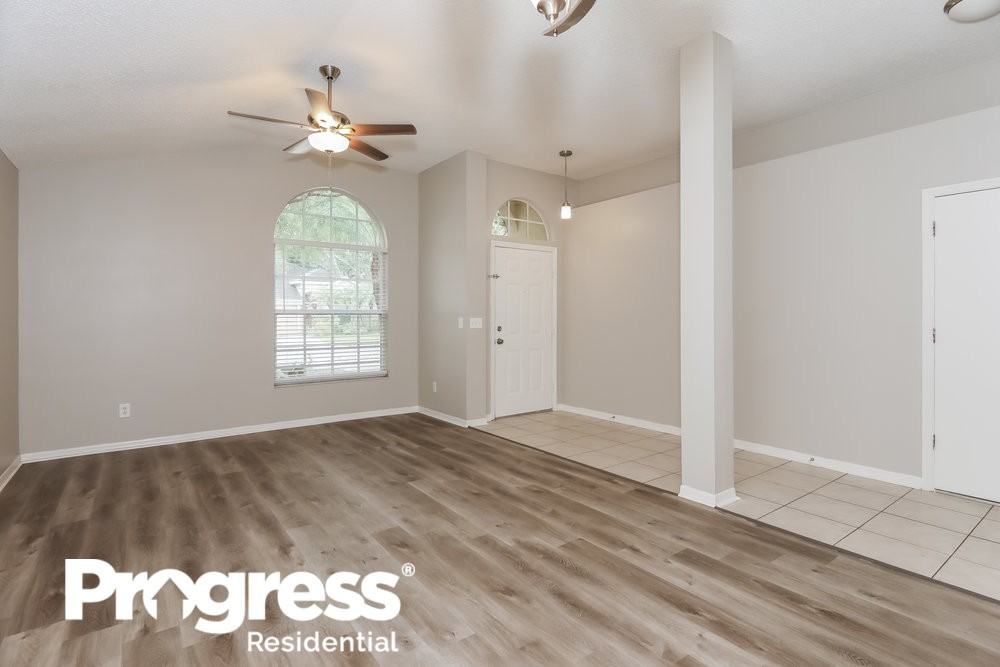 4628 Hidden Shadow Dr - Photo 3 of 16