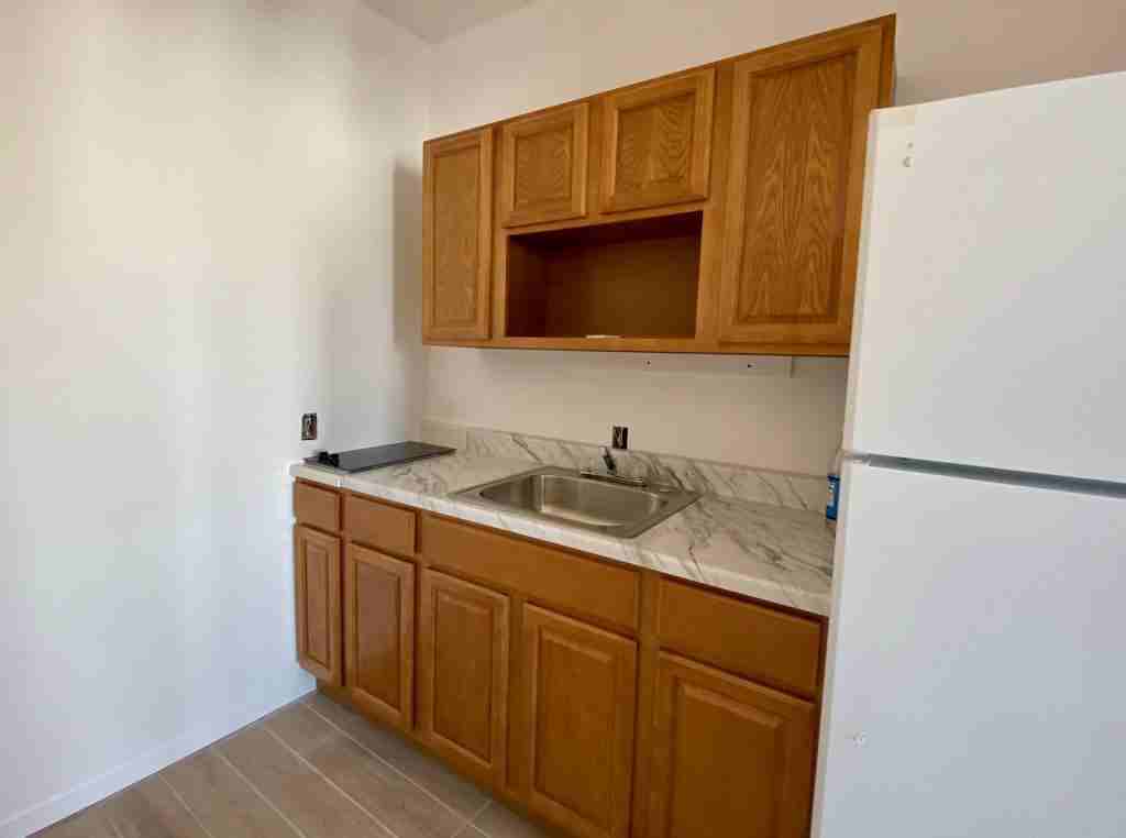 6144 61-44 Palmetto Street - Photo 3 of 5