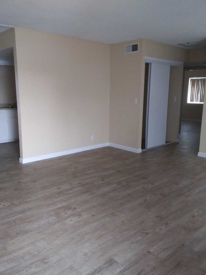 CEDAR HILLS MANOR Apartments 600 North Humboldt Avenue, Willows, CA