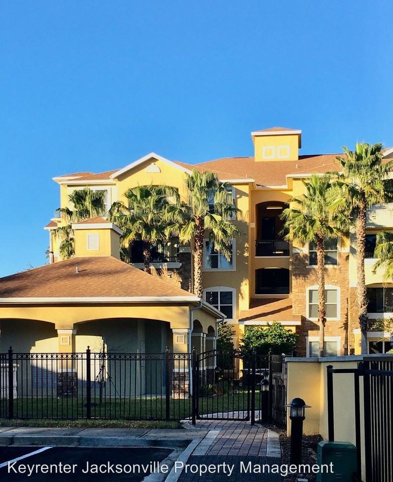 8539 Gate Parkway W - Photo 2 of 50