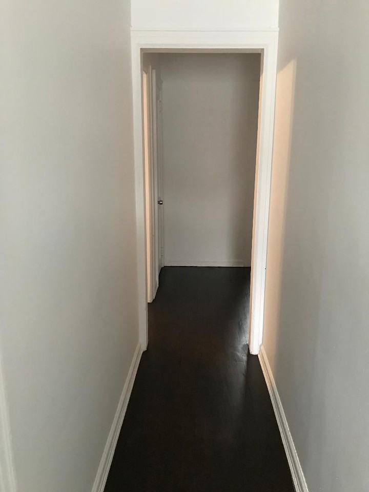251 Hempstead Tpke Upper - Photo 2 of 11