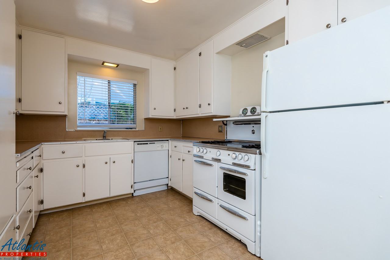 655 High Street - Photo 3 of 11