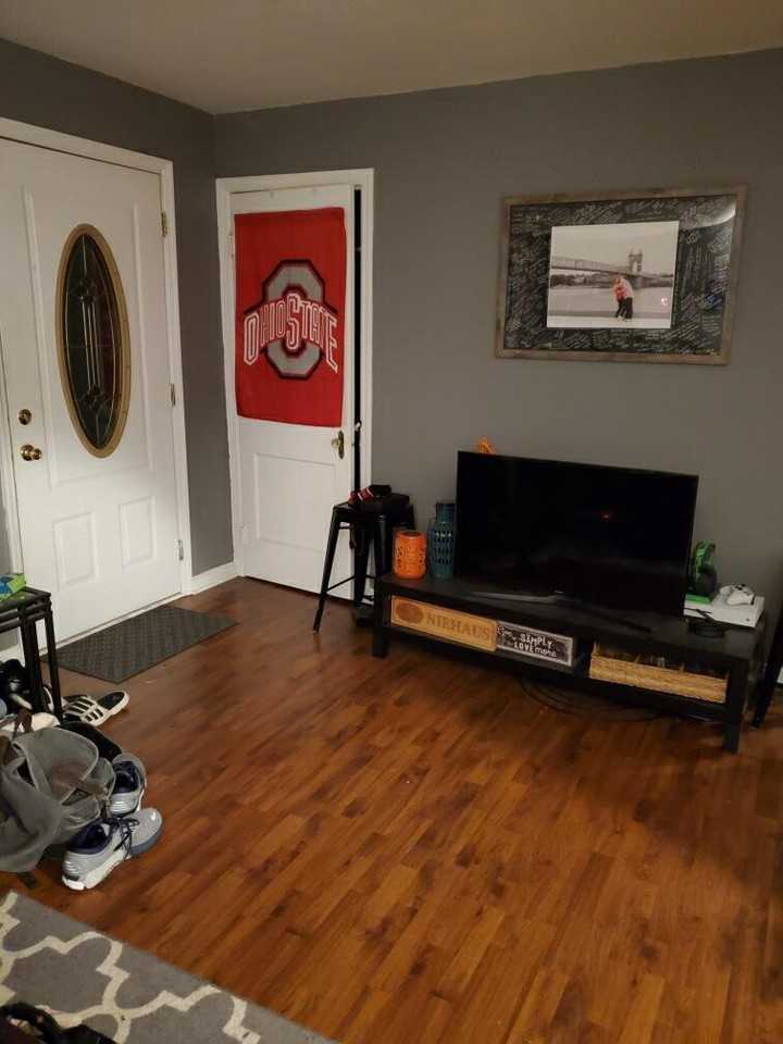 1361 Washington Cir - Photo 2 of 12