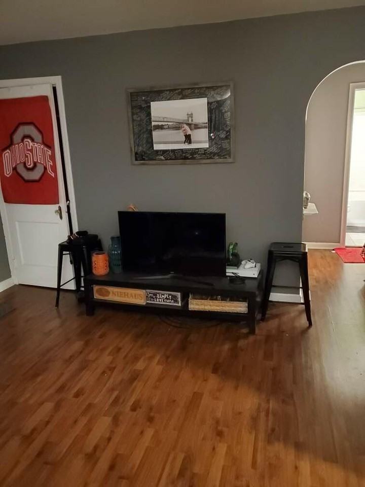 1361 Washington Cir - Photo 3 of 12