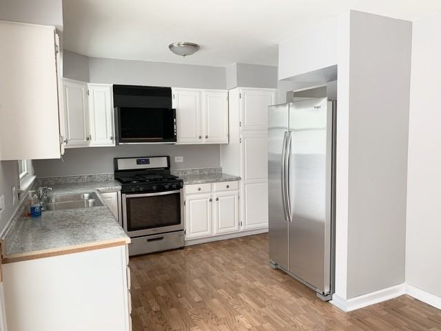 18843 Harding - Photo 3 of 15