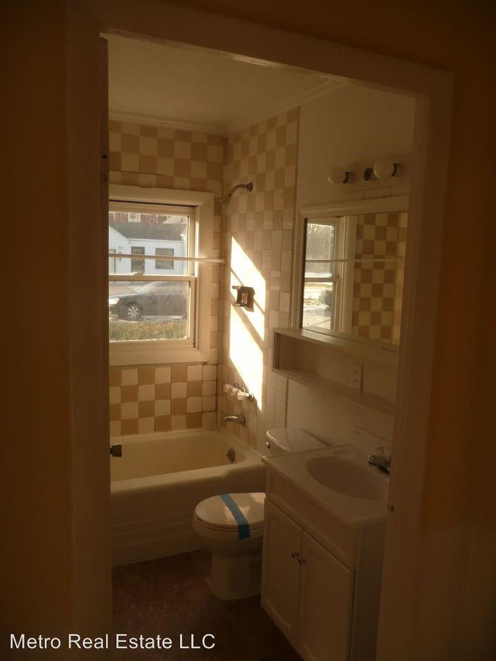 3507 Central Dr - Photo 3 of 6
