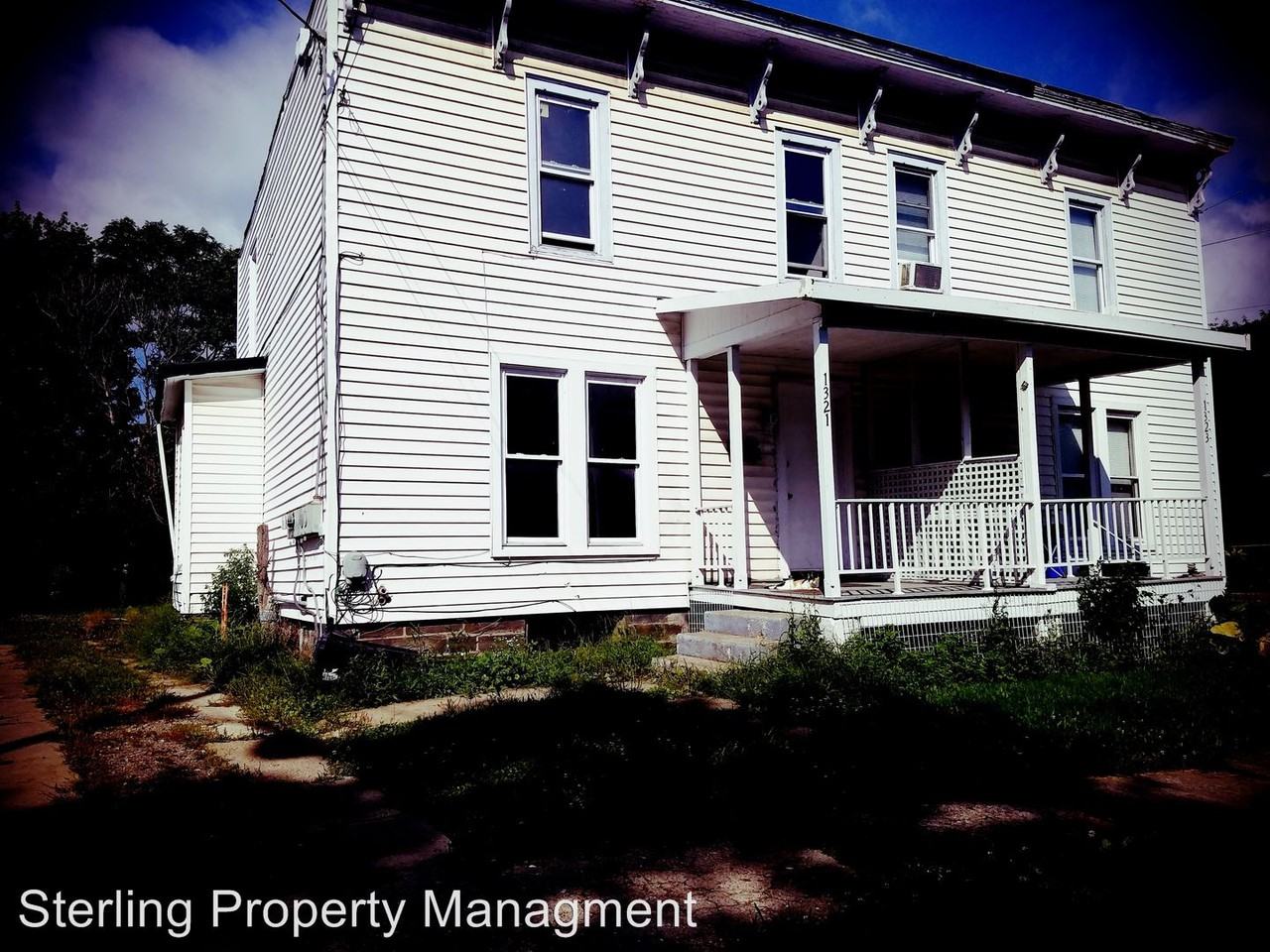 1321 - 1323 Lake St - Photo 2 of 9