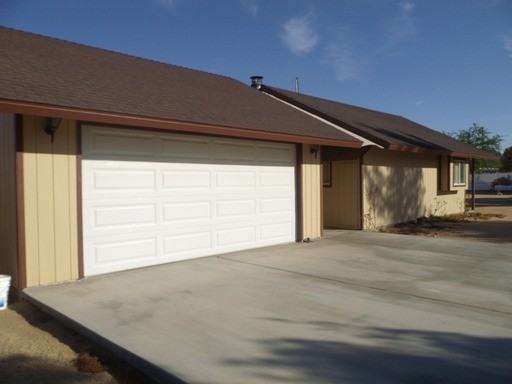 675 Delgada Ave - Photo 2 of 11