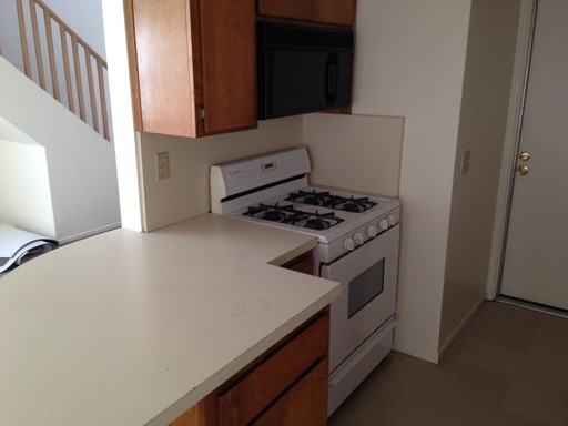 1737 S Central St - Photo 3 of 10