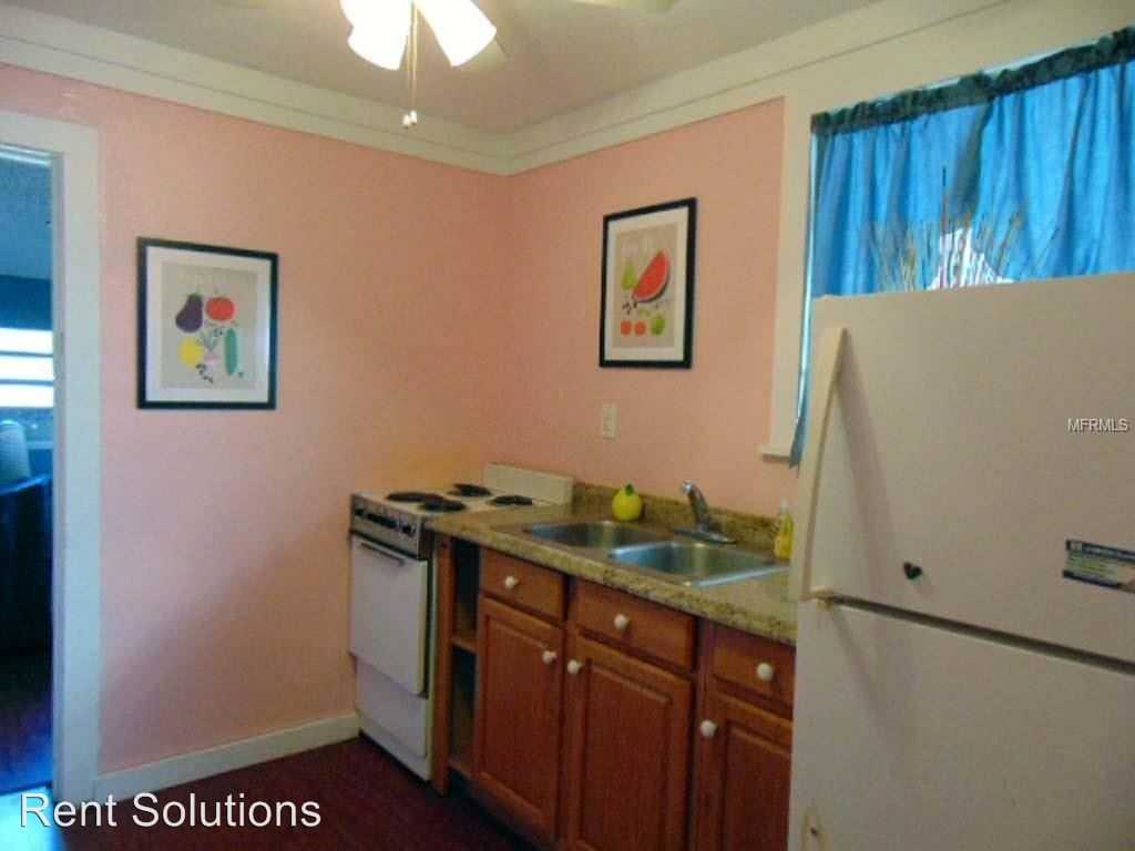 2026 2nd St South - Photo 2 of 14