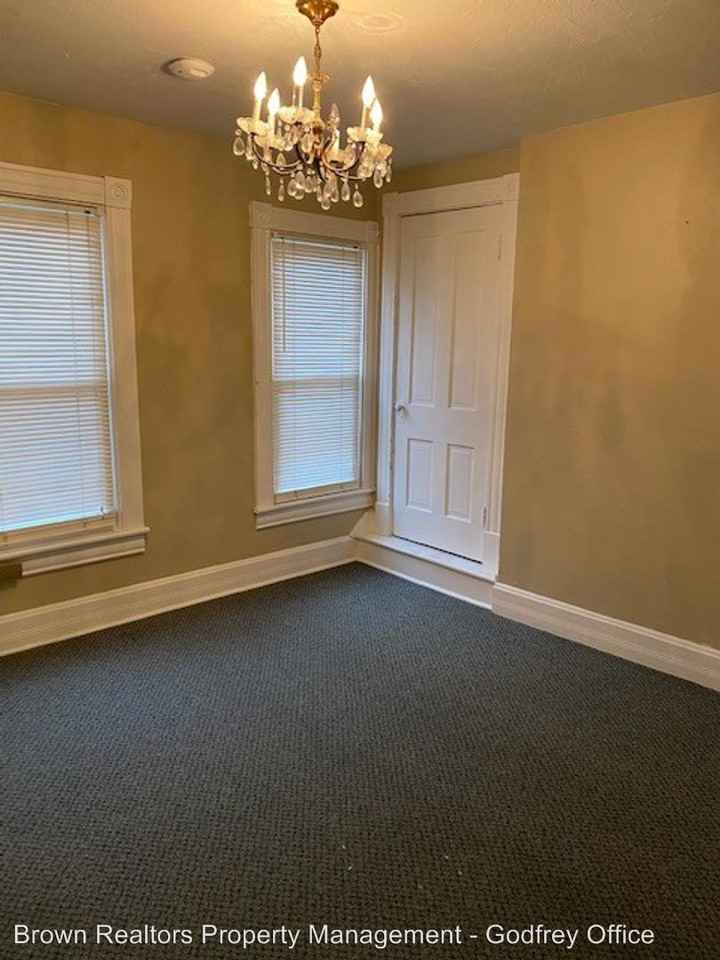 537 Pearl St. - Photo 2 of 11