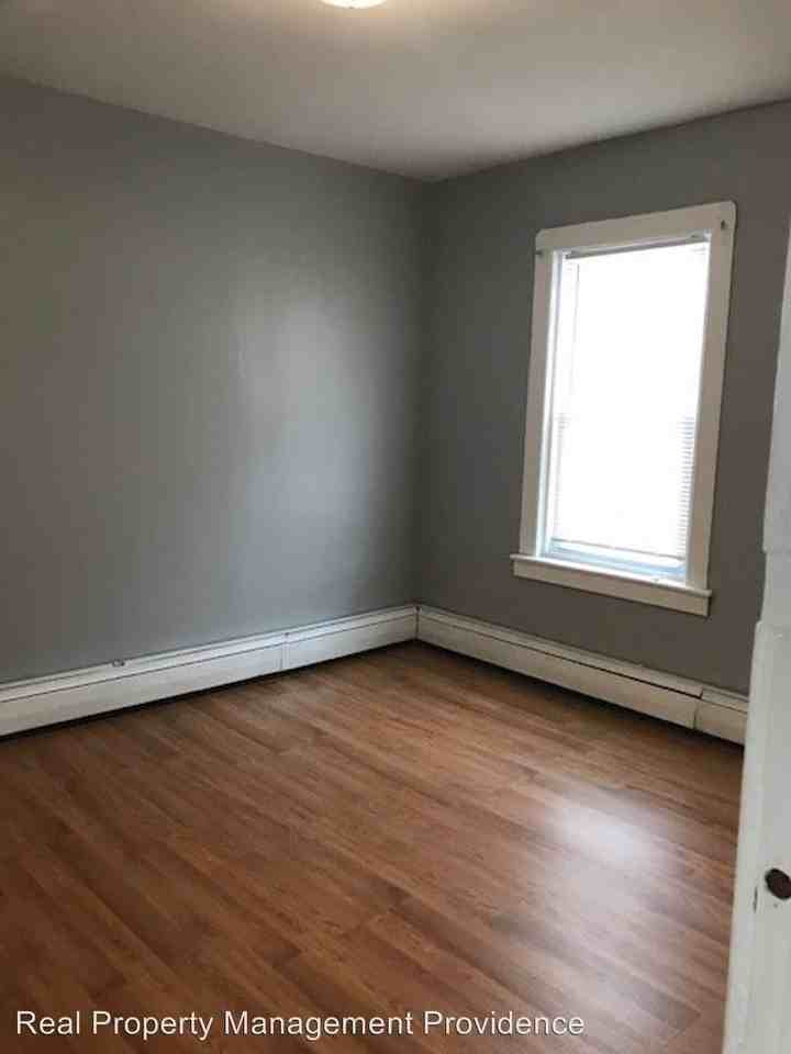 220-222 Saratoga Street - Photo 2 of 11