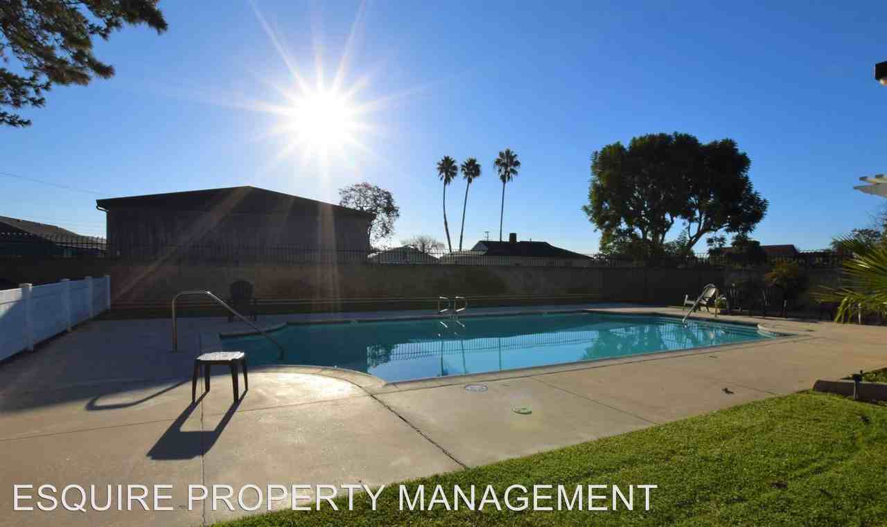 2528 Danube Way - Photo 2 of 4