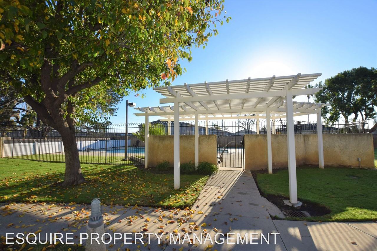 2528 Danube Way - Photo 3 of 4