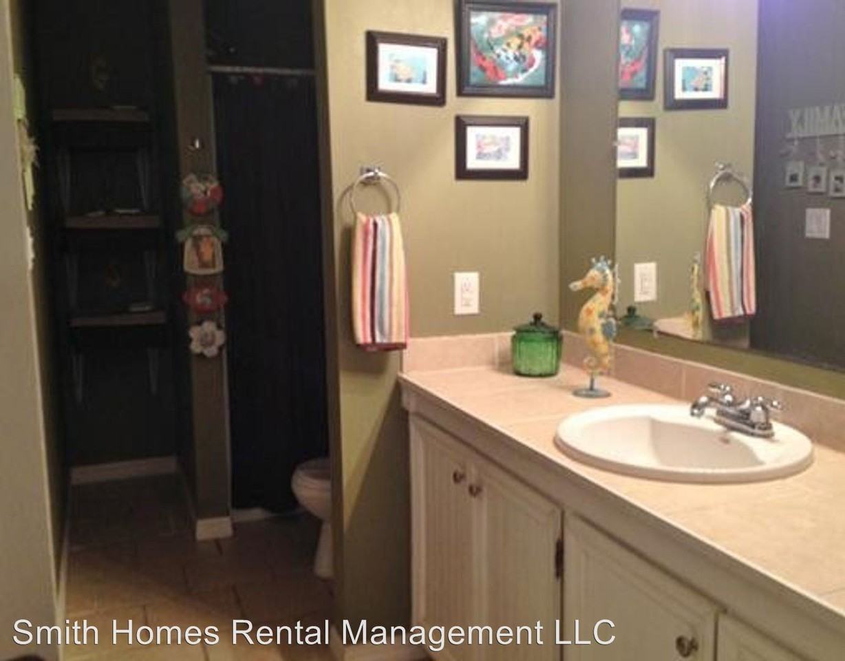 1606 Stillwater Drive - Photo 3 of 4