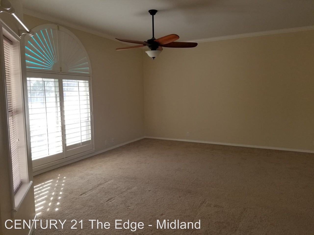 923 Sartain Dr. - Photo 3 of 12