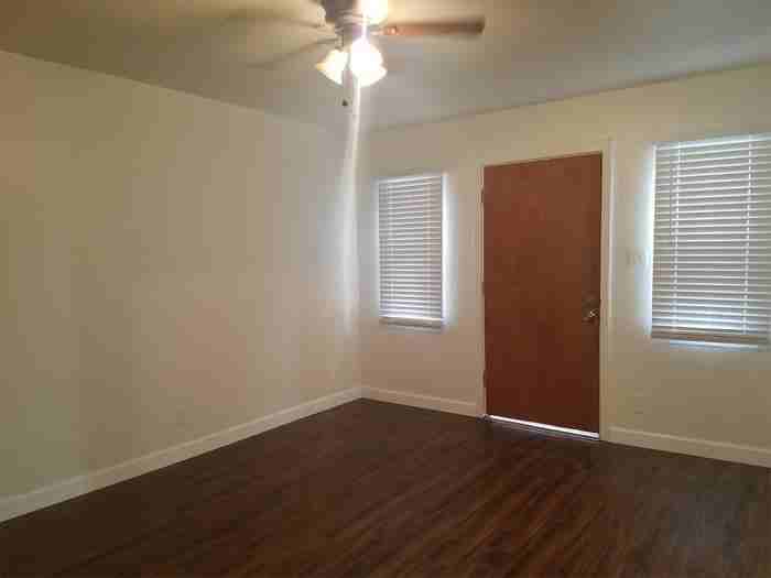 2335 Smythe Avenue - Photo 2 of 8