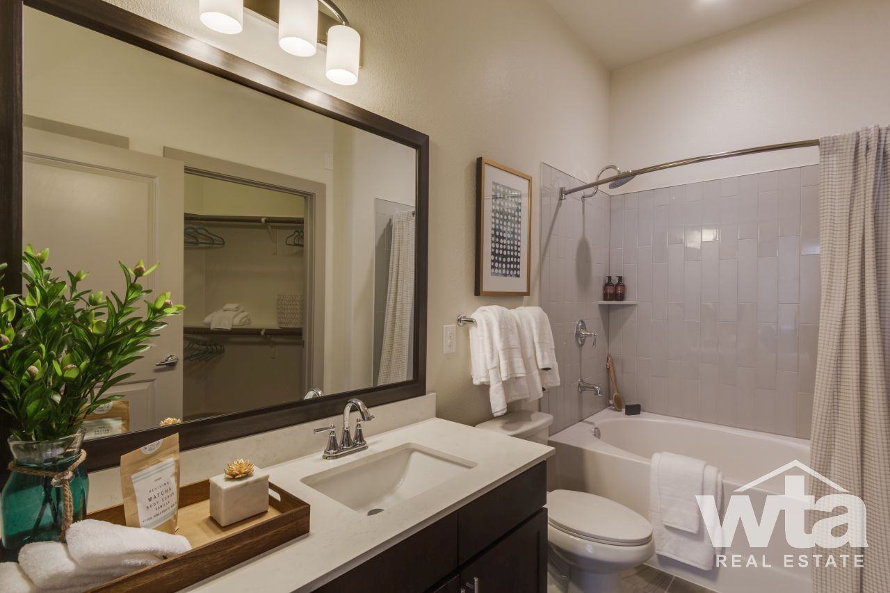1000.00 Off Your First Months Rent! - Photo 3 of 16