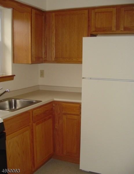 240B 240b Pompton Avenue - Photo 3 of 7