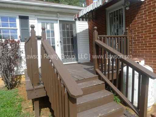 1552 Aspen St NW - Photo 3 of 12