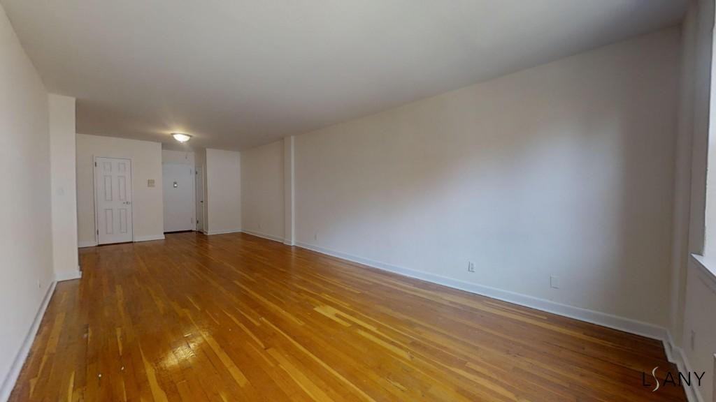 440 Warburton Avenue #5L - Photo 3 of 10