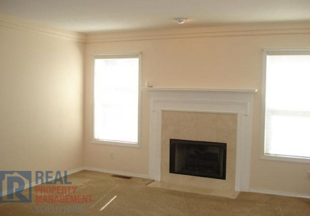 16960 Sw Ferrelo Pl - Photo 2 of 32