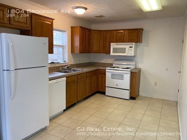 1804 Brookside Ave - Photo 3 of 7