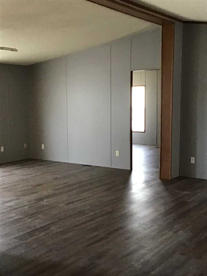 2201 East Macarthur Road #C2 - Photo 3 of 6